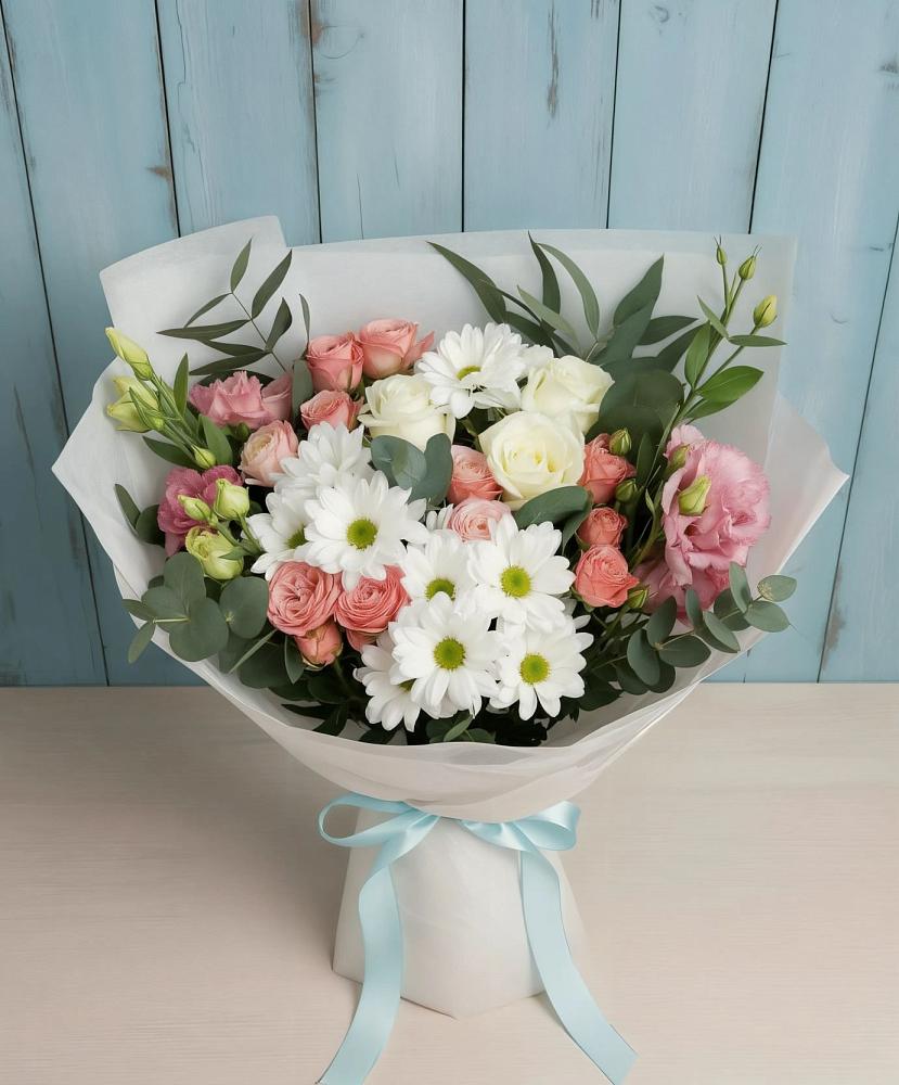 Букет цветов из: Розы, Лизиантусы и Хризантемы в Путилково
