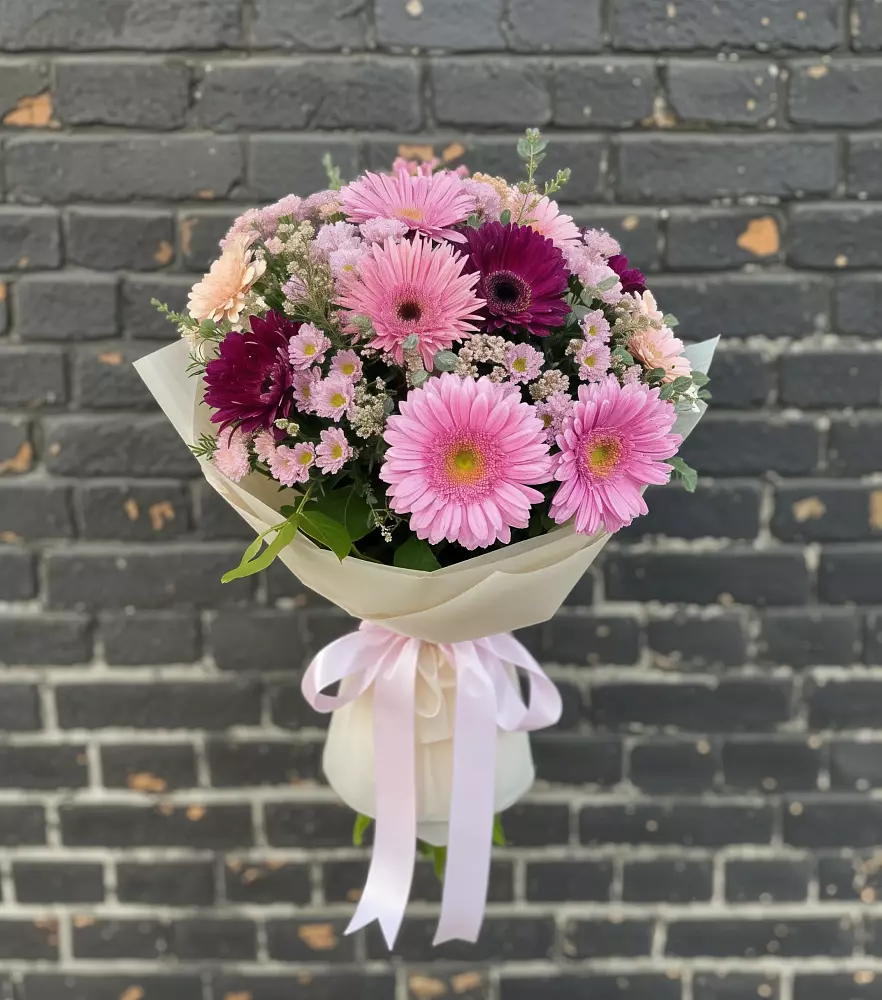 Букет цветов из: Герберы и Хризантемы в Путилково