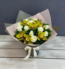 Букет цветов из:  Орхидеи и Розы в Путилково