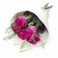 Букет цветов из:  Розы в Путилково