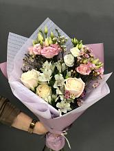 Букет цветов из:  Альстромерии, Розы и Лизиантусы #REPLACE_PRED# Путилково