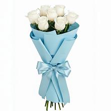 Букет 7 белых роз Проуд в Путилково