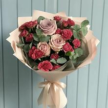Букет цветов из:  Гвоздики и Розы в Путилково